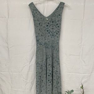 Women’s multi color sundress.